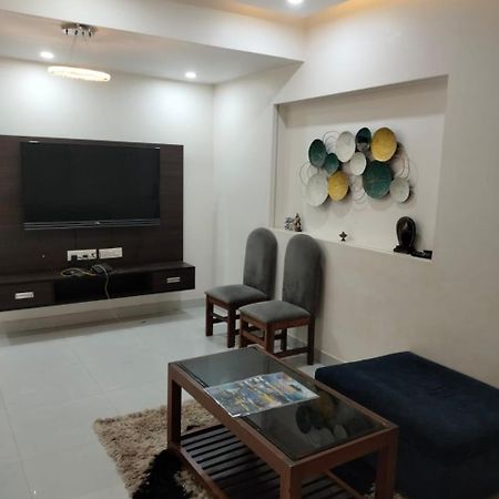 5 Bhk Villa Калангуте Екстериор снимка